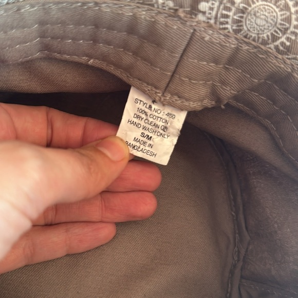 Mauibuilt bucket hat, like new - Picture 2 of 4